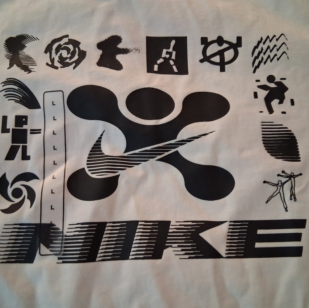 Nike Men's Gym Life Graphic T-shirt NWT Size Large